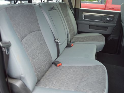 Used 2018 RAM 1500 Classic SLT w/ Luxury Group AWD/4WD image 27