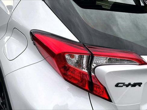 Used 2022 Toyota C-HR Nightshade FWD image 27