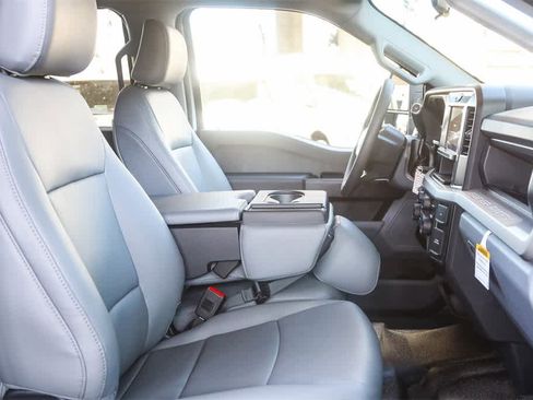 New 2026 Ford F450 XL w/ XL Chrome Package image 28