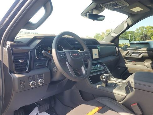 New 2025 GMC Sierra 1500 AT4 w/ Technology Package image 18