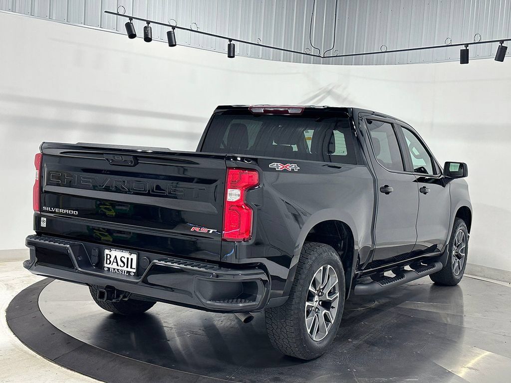 Used 2023 Chevrolet Silverado 1500 RST AWD/4WD image 12