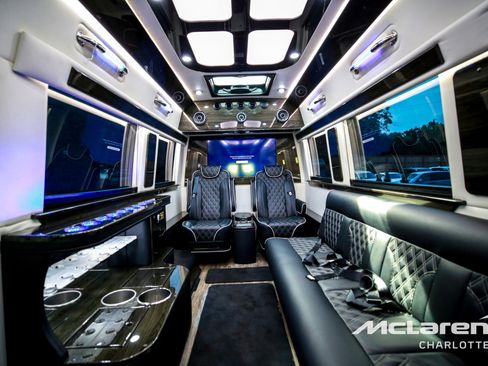 Used 2023 Mercedes-Benz Sprinter 3500 image 21