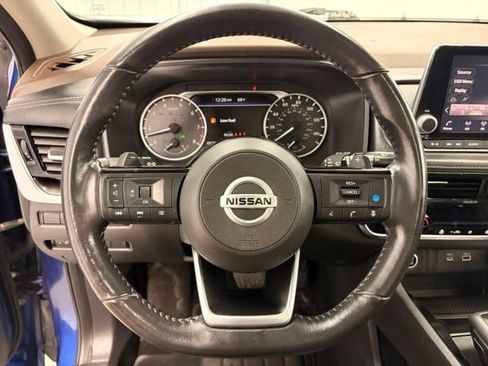 Used 2021 Nissan Rogue SV AWD/4WD image 16