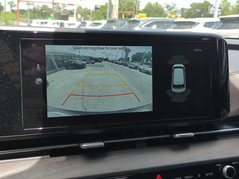 Certified 2024 Kia Carnival EX FWD image 20
