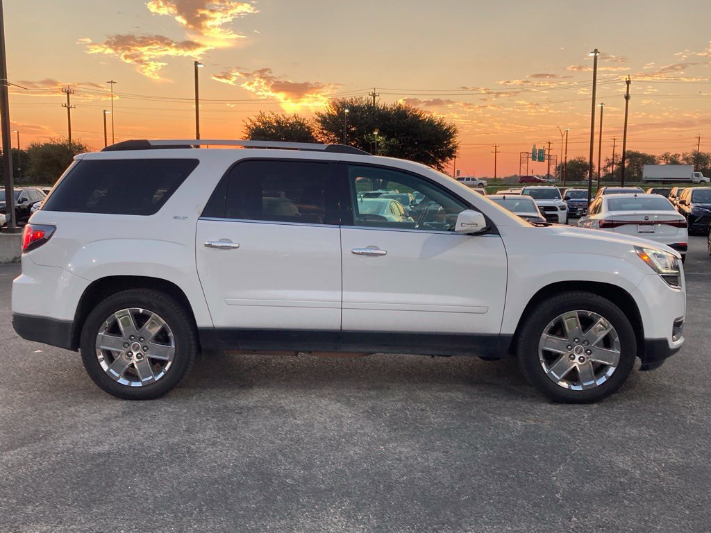 Used 2017 GMC Acadia Limited SLT FWD image 4
