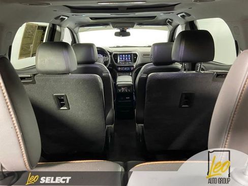 Used 2023 GMC Acadia AT4 w/ Technology Package AWD/4WD image 29