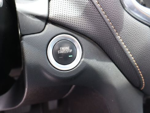 Used 2019 Chevrolet Equinox Premier AWD/4WD image 15