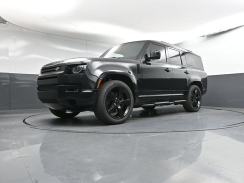 New 2026 Land Rover Defender 130 V8 image 27