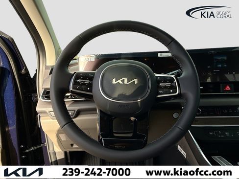 New 2026 Kia Carnival EX FWD image 39