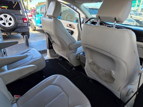 Used 2021 Chrysler Voyager Lxi FWD image 26