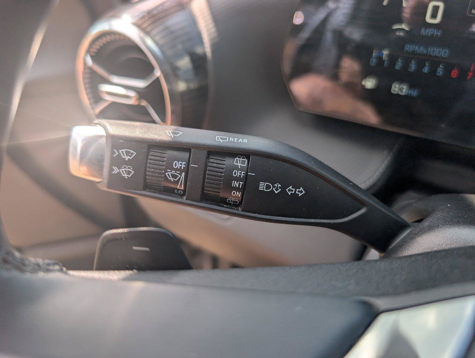 Used 2025 Chevrolet Equinox LT w/ Convenience Package II FWD image 26