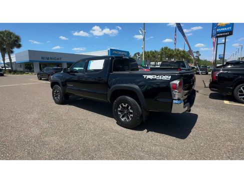 Used 2023 Toyota Tacoma TRD Off-Road AWD/4WD image 4