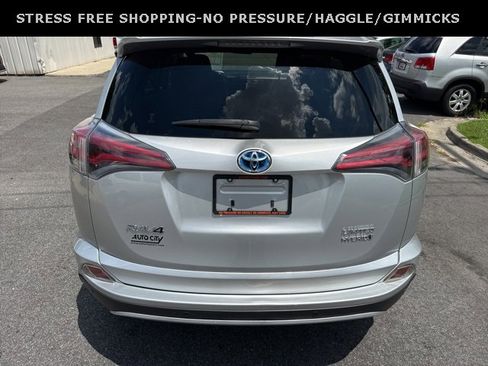 Used 2016 Toyota RAV4 Limited image 4