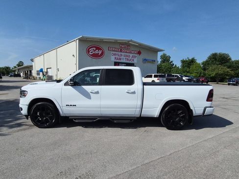 Used 2021 RAM 1500 Laramie AWD/4WD image 9
