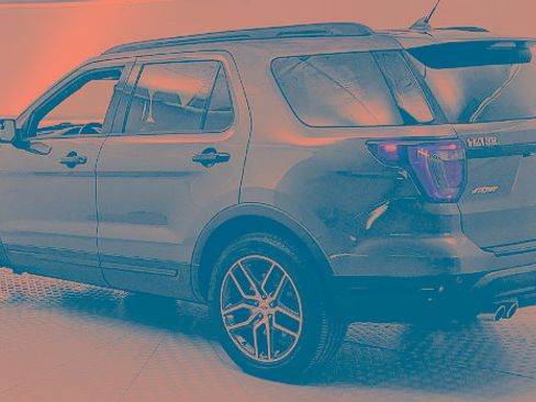 Certified 2018 Ford Explorer Sport AWD/4WD image 4