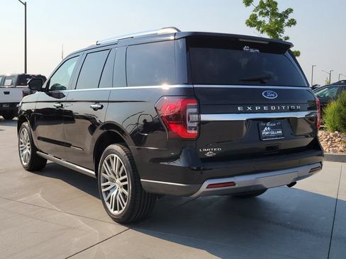 Used 2022 Ford Expedition Limited RWD image 3