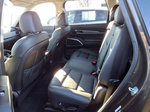 Used 2021 Kia Telluride EX image 24