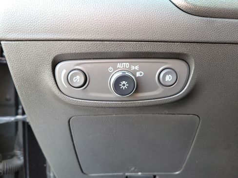 Used 2023 Buick Encore GX Select FWD image 22