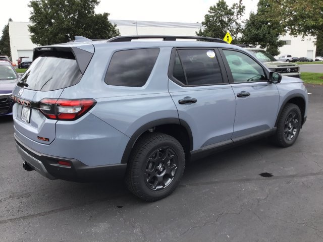 New 2026 Honda Pilot TrailSport image 3