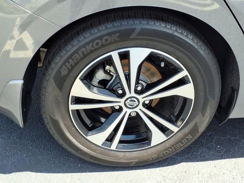 Used 2021 Nissan Sentra SV FWD image 18