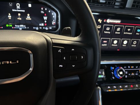 Used 2023 GMC Sierra 1500 Denali w/ Technology Package image 22