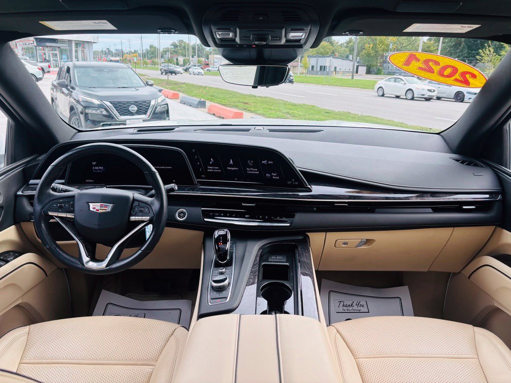 Used 2021 Cadillac Escalade Premium Luxury AWD/4WD image 49