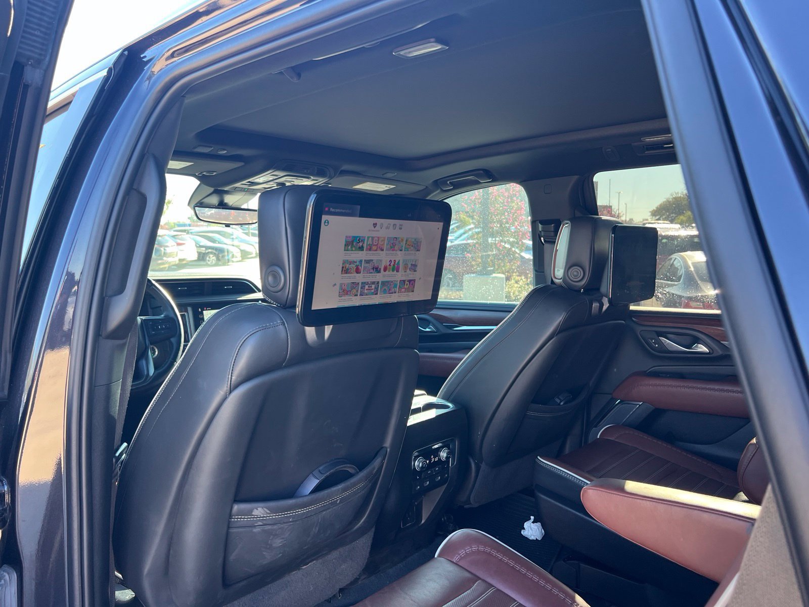Used 2023 GMC Yukon Denali Ultimate AWD/4WD image 18