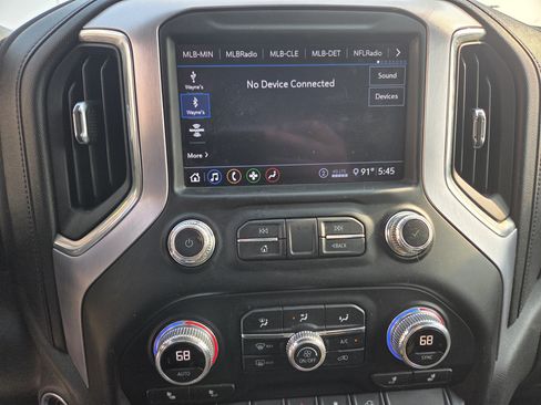 Used 2020 GMC Sierra 1500 SLE w/ SLE Value Package AWD/4WD image 8