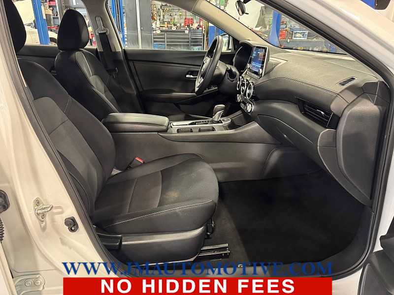Used 2024 Nissan Sentra SV FWD image 19