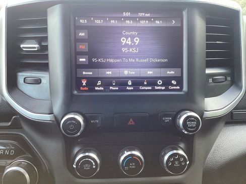 Used 2021 RAM 1500 Big Horn image 17