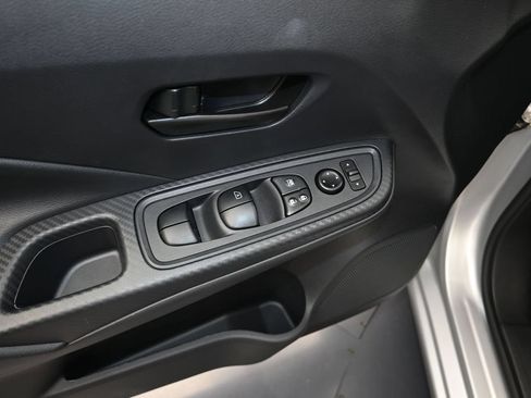 Used 2025 Nissan Versa S FWD image 11
