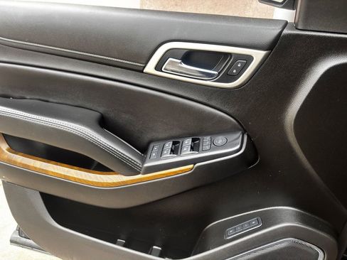 Used 2020 GMC Yukon XL Denali w/ Denali Ultimate Package image 39