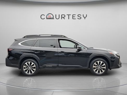 Used 2025 Subaru Outback Limited w/ Popular Package #2 image 6