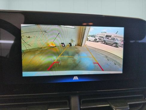 Used 2025 Chevrolet Trax LT FWD image 24
