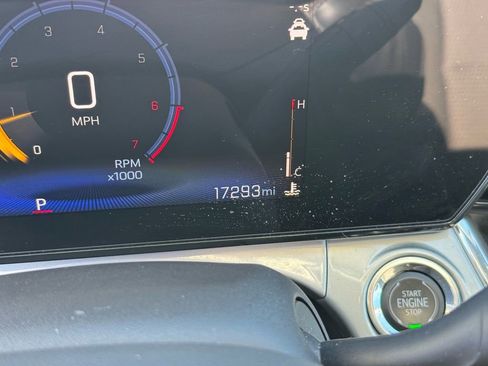 Used 2025 Chevrolet Trax LT w/ LT Convenience Package image 27