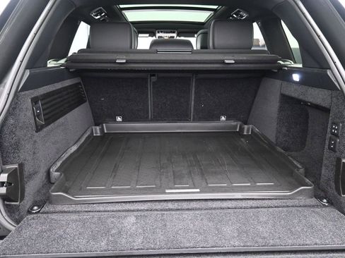 Used 2022 Land Rover Range Rover Westminster Edition image 24