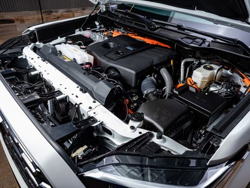 Used 2024 Toyota Sequoia Platinum image 41