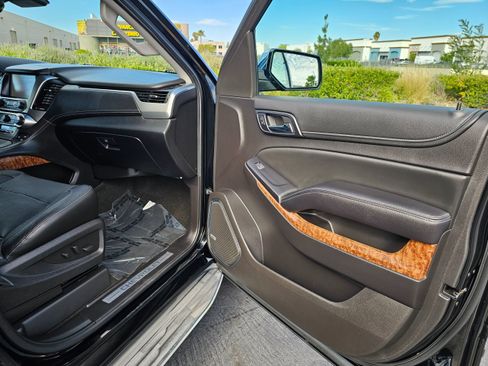 Used 2015 Chevrolet Tahoe LTZ AWD/4WD image 38