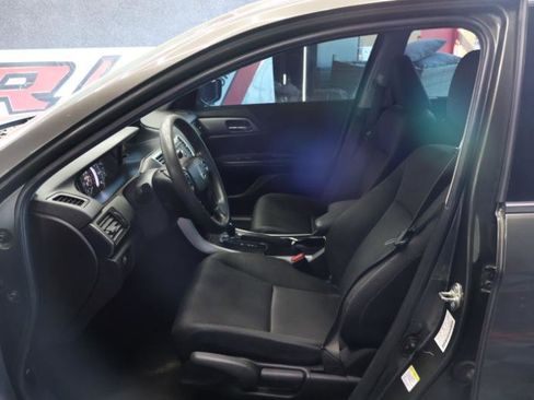 Used 2015 Honda Accord LX image 12
