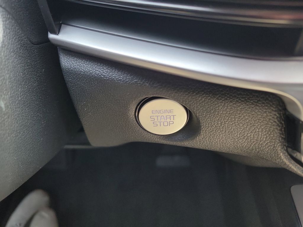 New 2026 Kia Sorento S w/ S Panoramic Sunroof Package FWD image 31