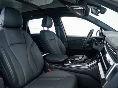 Used 2025 Audi Q7 3.0T Premium Plus w/ Premium Plus Package image 26