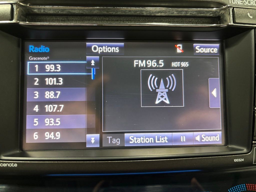 Used 2015 Toyota RAV4 Limited w/ Technology Package AWD/4WD image 27