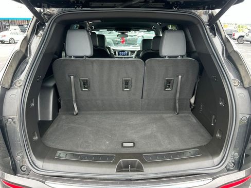Used 2023 Buick Enclave Essence AWD/4WD image 42