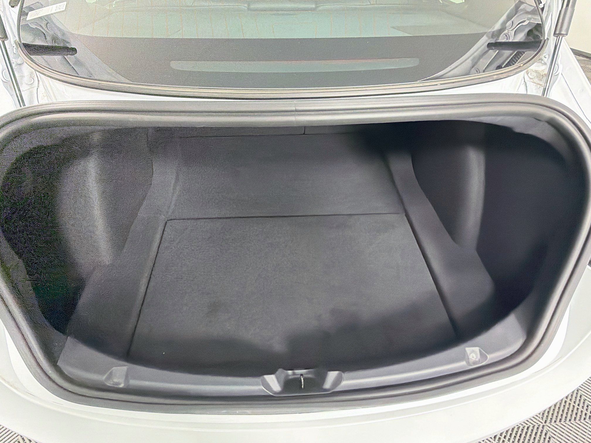 Used 2020 Tesla Model 3 Standard Range Plus RWD image 27