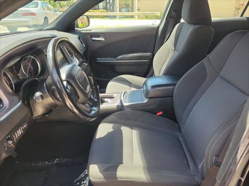 Used 2022 Dodge Charger SXT RWD image 14