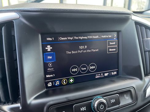 Used 2024 GMC Terrain SLE FWD image 20