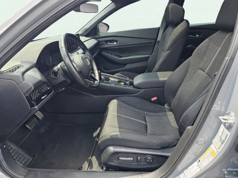 Used 2025 Honda Accord Sport image 16