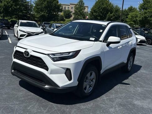 Used 2025 Toyota RAV4 XLE FWD image 8