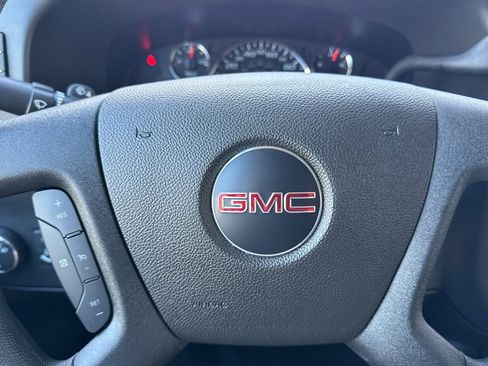 New 2025 GMC Savana 2500 w/ Driver Convenience Package image 24