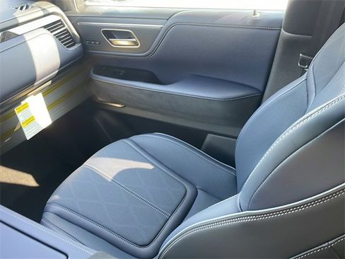 New 2026 INFINITI QX80 Sport w/ Sport Exterior Package image 17